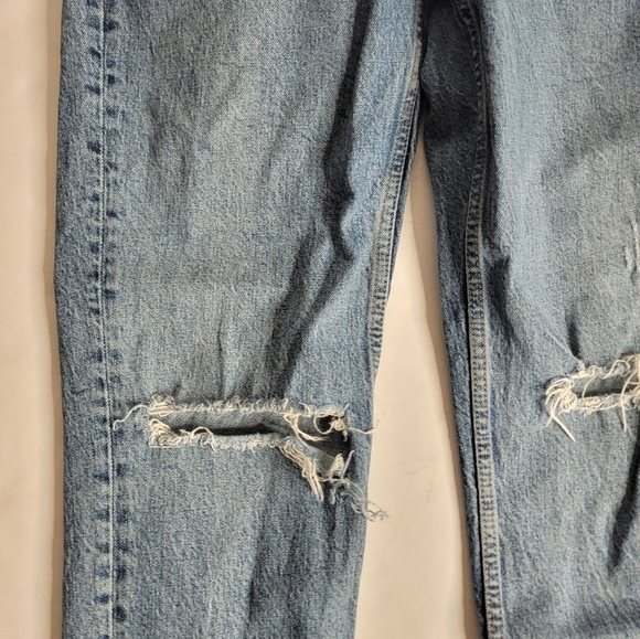 Zara Jeans Sz 8 Slim Straight Distressed Rigid High Rise - Picture 3 of 7